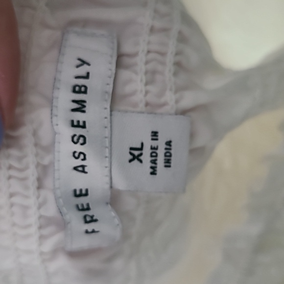 Smocked Top - Picture 2 of 3